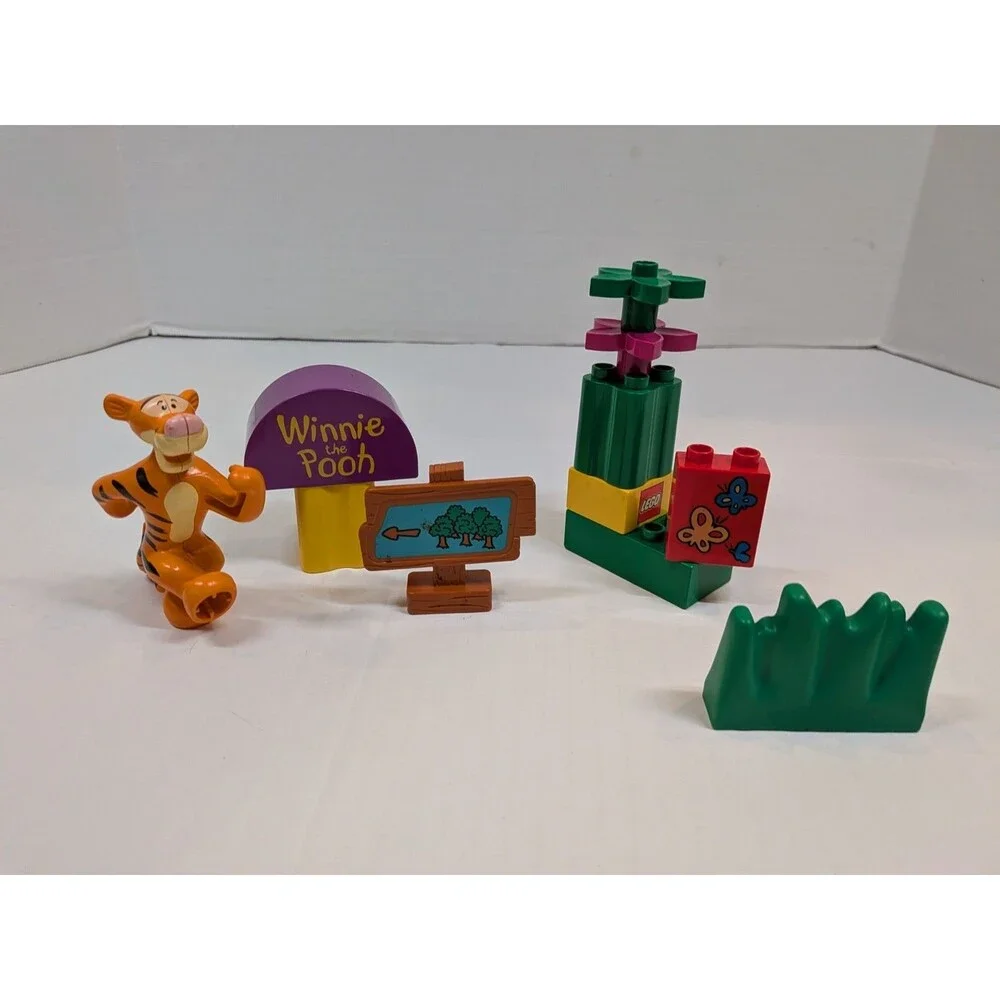 LEGO Duplo 2983 Winnie the Pooh Heffalump Hide N' Seek 1999 Incomplete